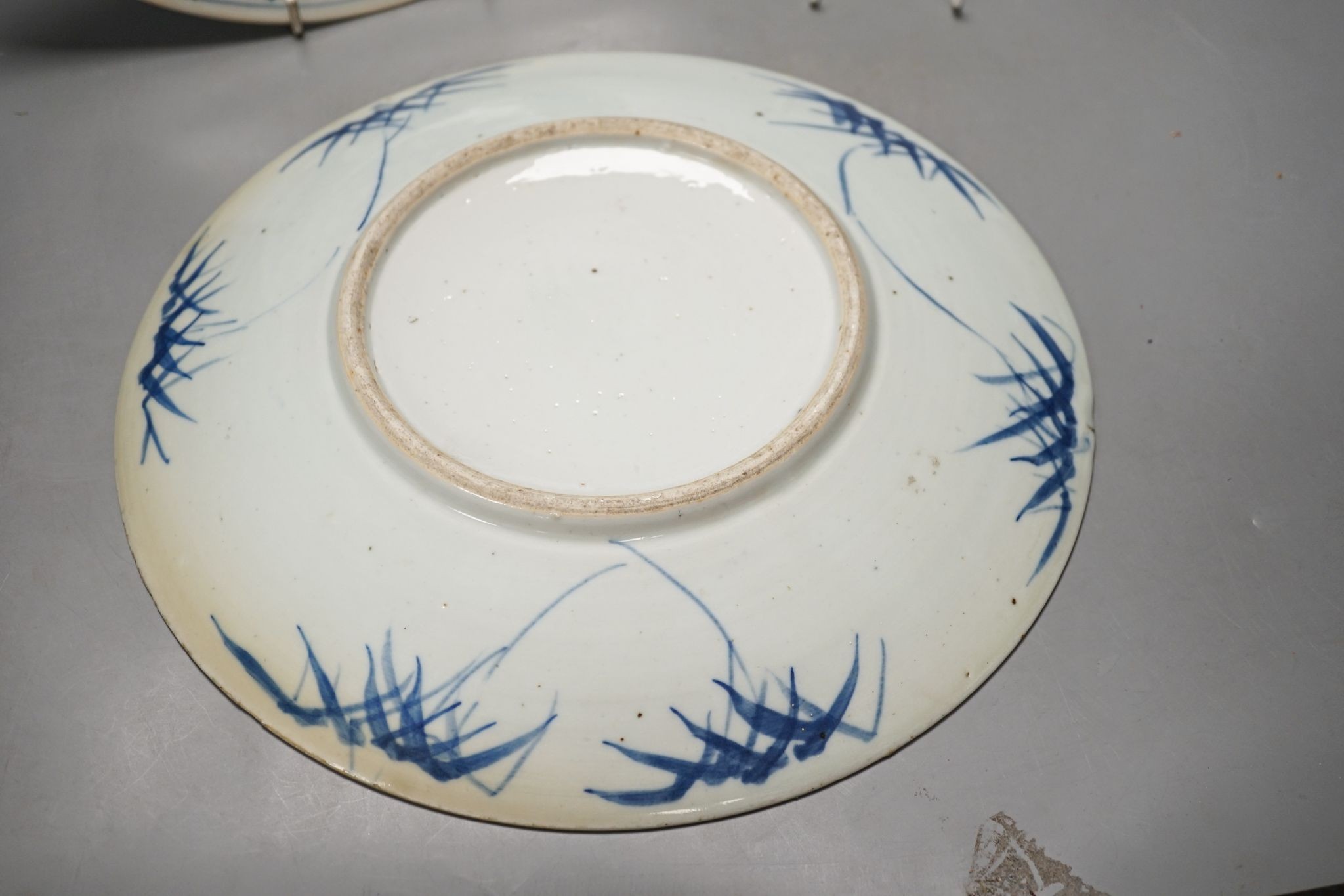 Two 19th century Chinese blue and white dishes 30cm